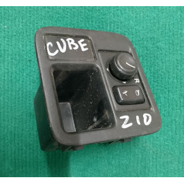 Кнопка управления зеркалами Nissan Cube z10 