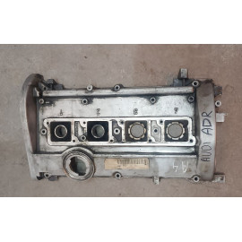 Крышка головки блока цилиндров Audi A4  8D2 ADR  058103475G 